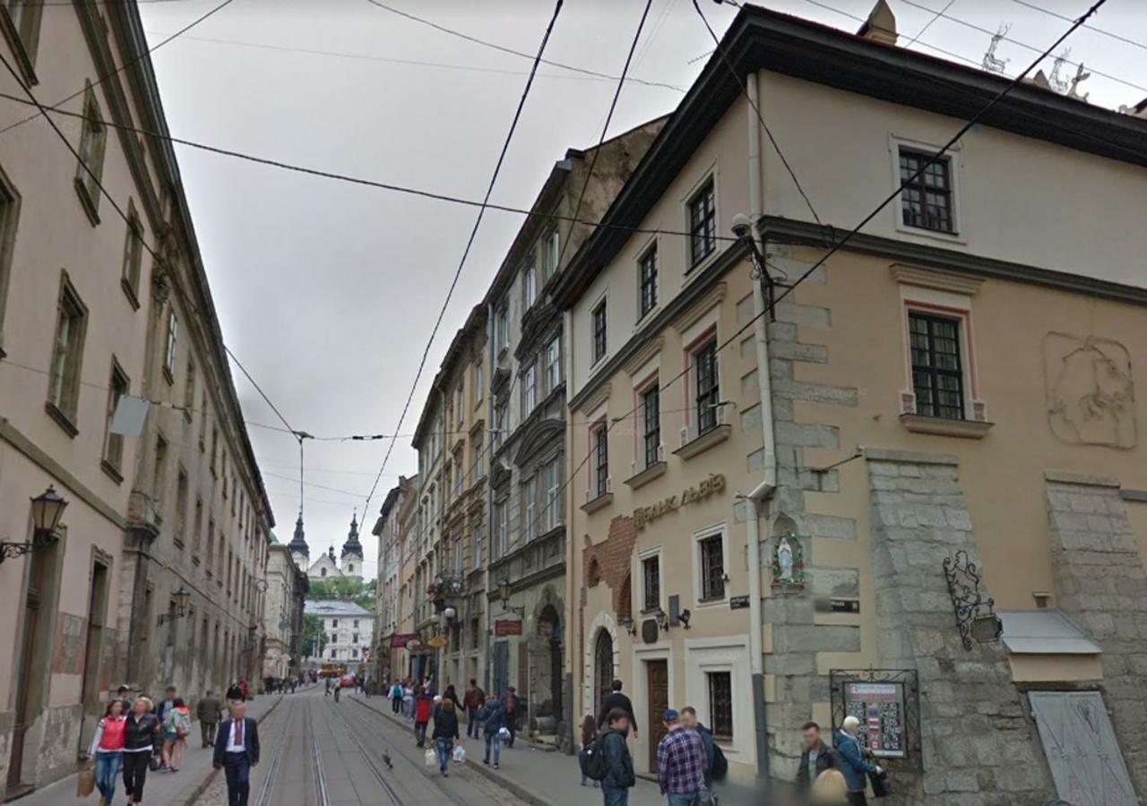 Уютная Квартира На Площади Рынок Lviv Exterior photo